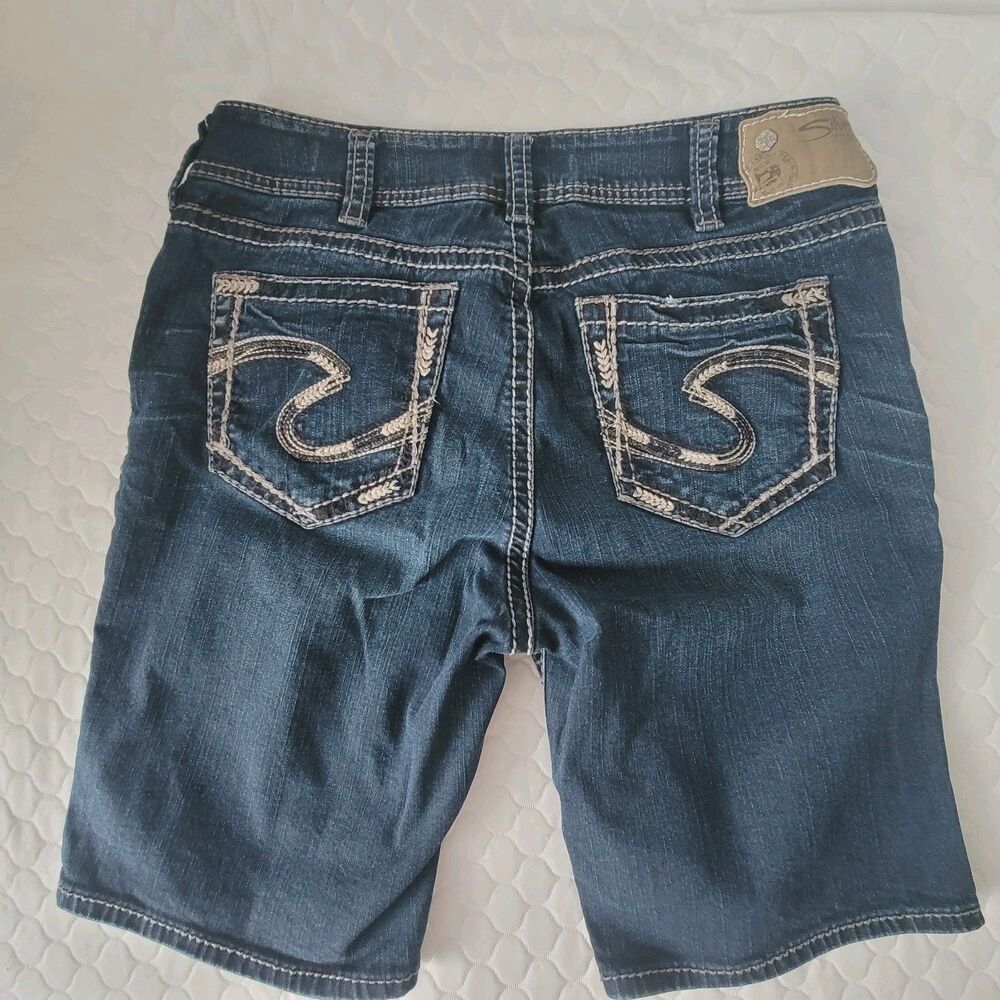 Silver Womens W31/L8 Suki Mid Bermuda Jeans  Blue Denim Shorts - Picture 11 of 16